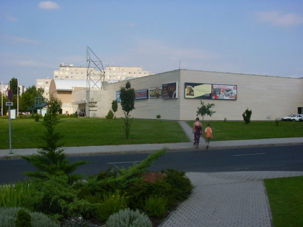 Bővíti üzemét és 120 új munkahelyet teremt a győri Qualitative Production