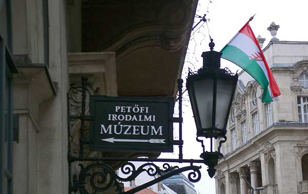 November 30-ig lehet pályázni a Visegrádi Irodalmi Rezidens Programra