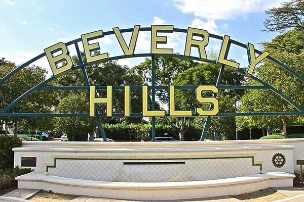 Felújítják a Beverly Hills 90210 sikersorozatot